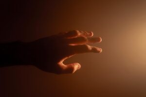 「ピルを夜間診療で匿名で処方してもらう方法は？」